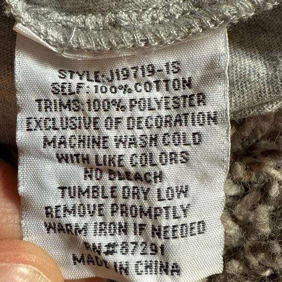 Johnny Was Embroidered Gray V-Neck Cotton Shirt Tunic Top Boho Size Medium - Picture 5 of 5